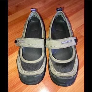 🩵2/$20 MIX & MATCH✴️Merrell MJ Style Dark Tan Khaki Closed Toe Ortholite Slip-on